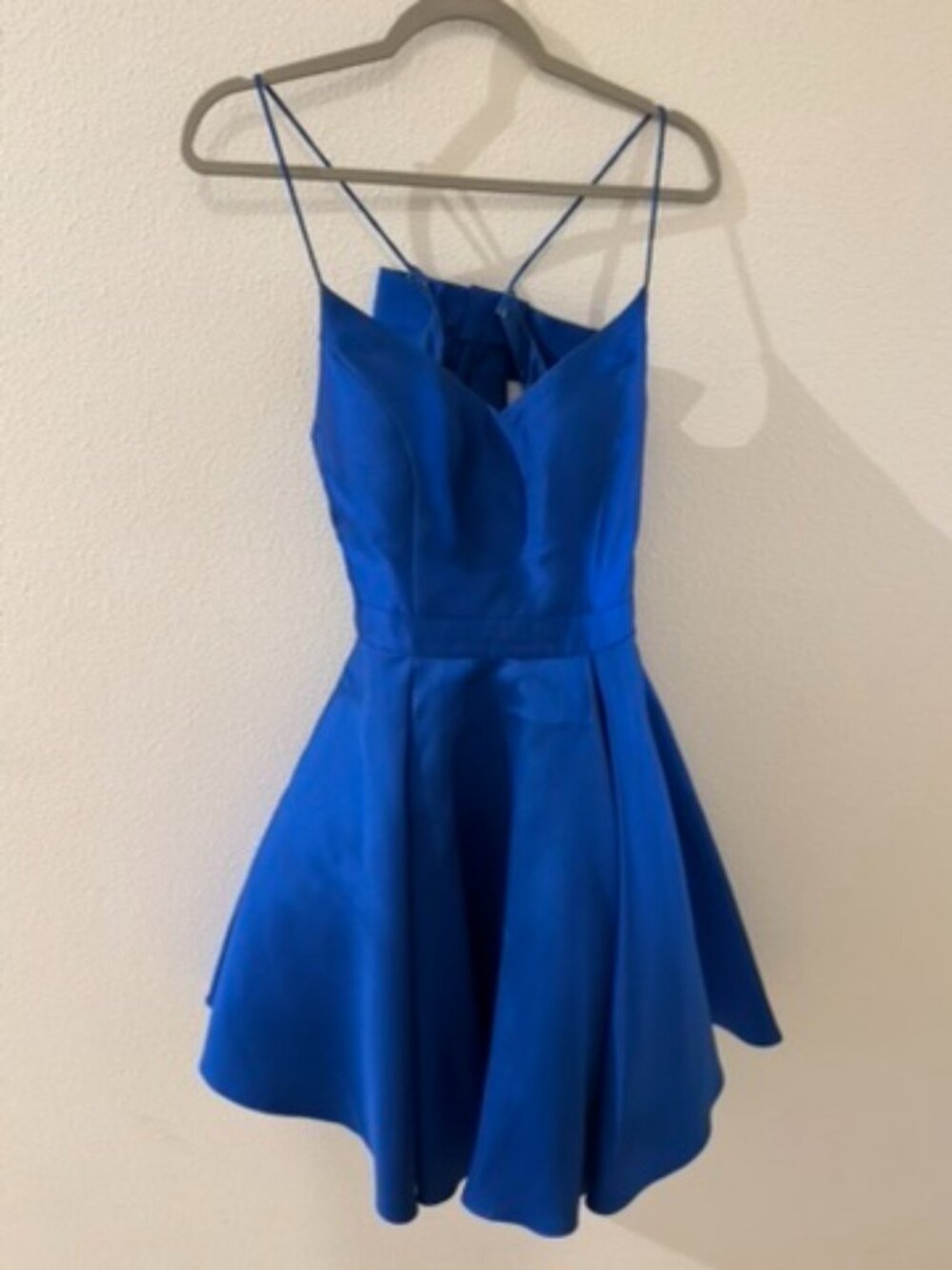 * JV by Jovani Royal Blue Homecoming Cocktail Mini Dress Cutout Back Bow 6